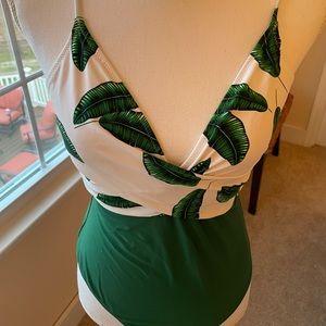 CUPSHE one piece GORGEOUS swimsuit